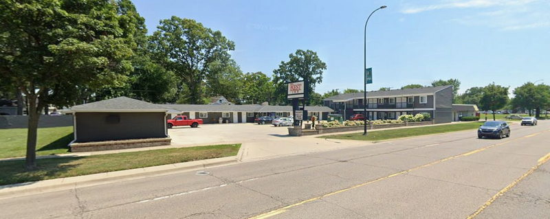 Rest Inn (John R Motel ) - Street View (newer photo)